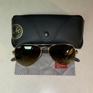 Ray ban aviator sunglasses